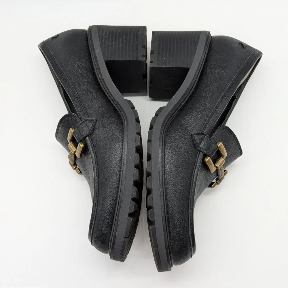 Zodiac Gemma Black Leather Gold Buckle Lug Sole Wedge Heel Loafer 10